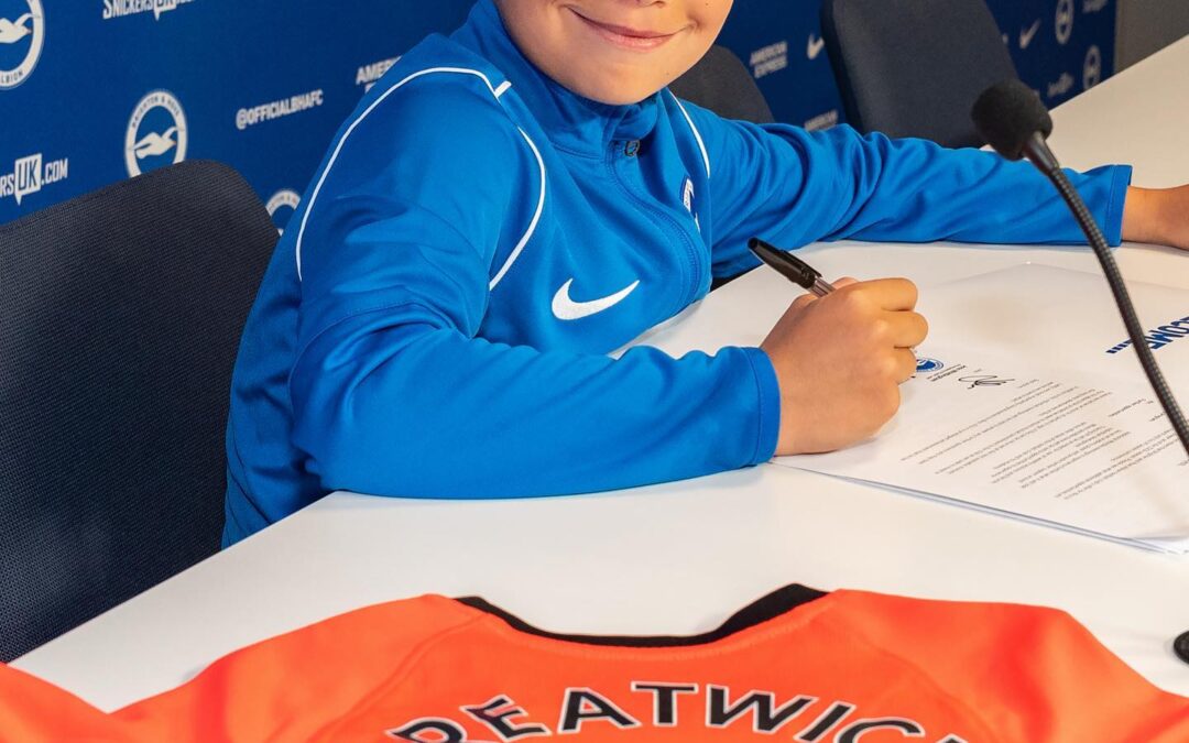 Nico Greatwich, signs with Brighton & Hove Albion